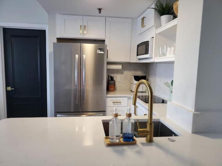 אורלנדו Remodeled 2Bd/2Ba Condo Mins From Universal Studio מראה חיצוני תמונה